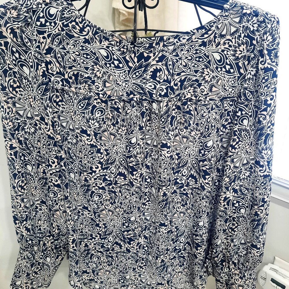 LOFT Paisley Mixed Media Career Top Long Sleeve with Button Detail Sz Large